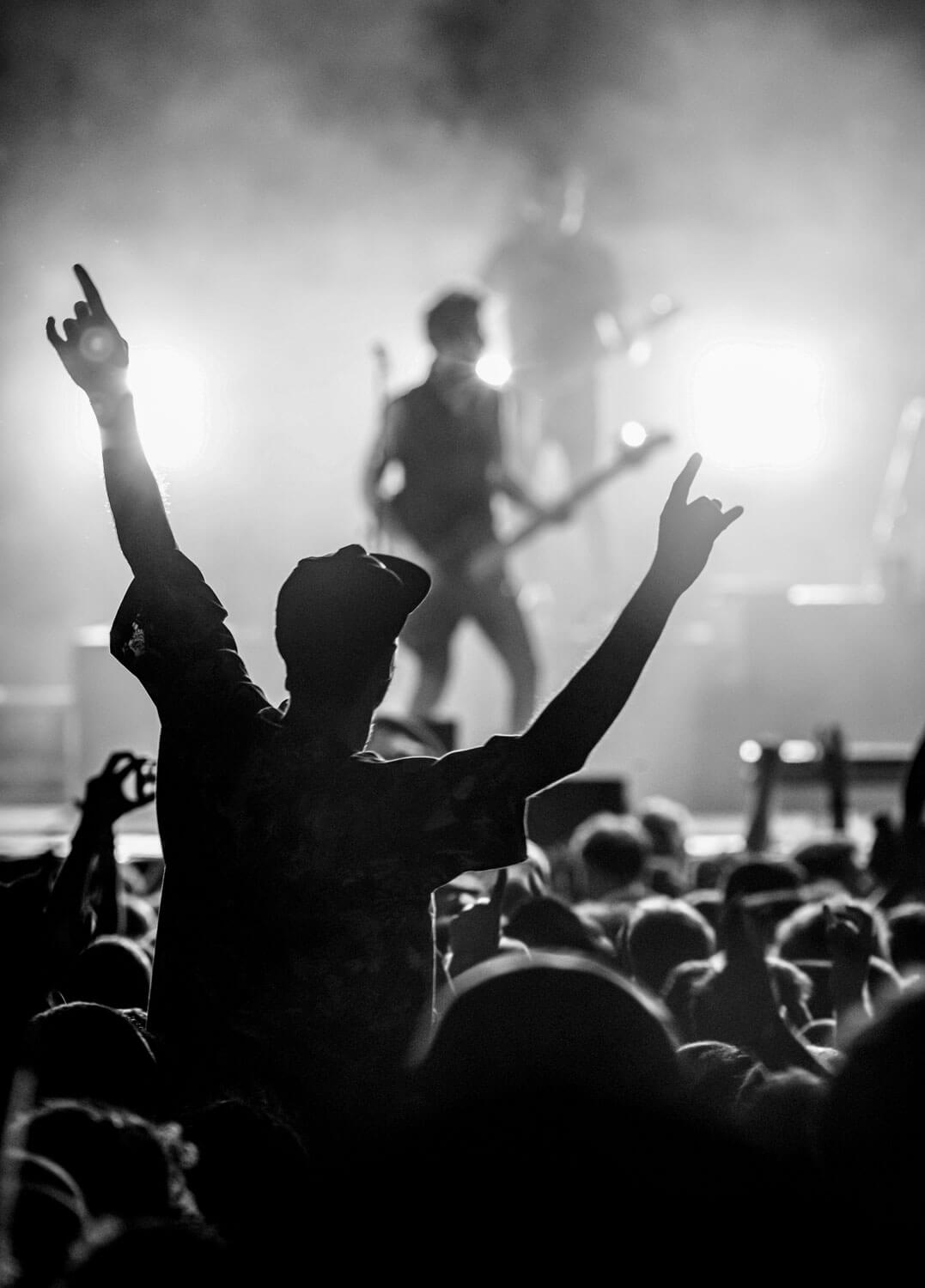 UnScene - Fan-Photo by Tijs van Leur on Unsplash UnScene - Fan-Photo by Tijs van Leur on Unsplash